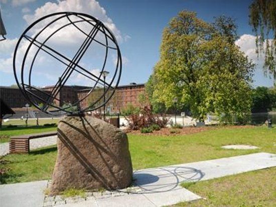 18 Statua Meridianu